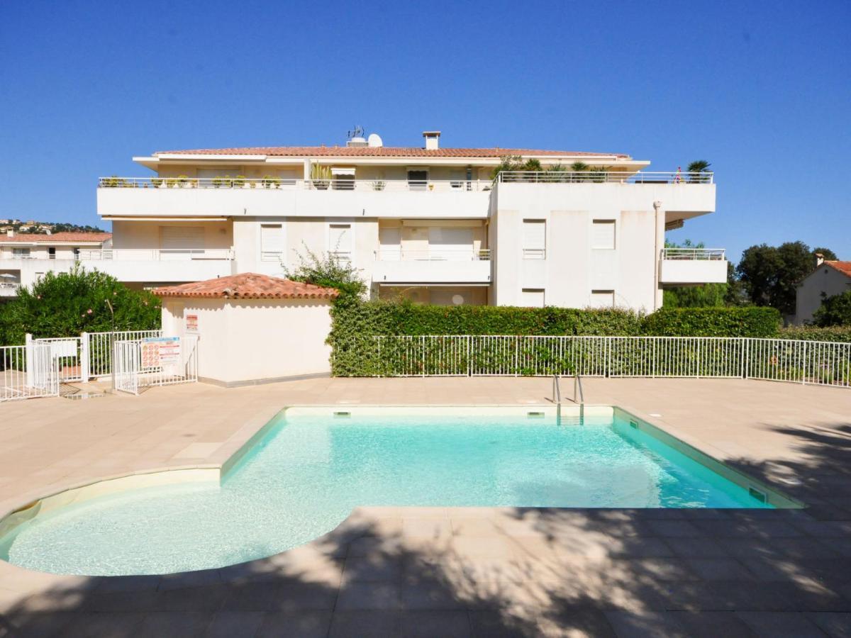 קבלייר-סור-מר Apartment Cap Marine-2 By Interhome מראה חיצוני תמונה