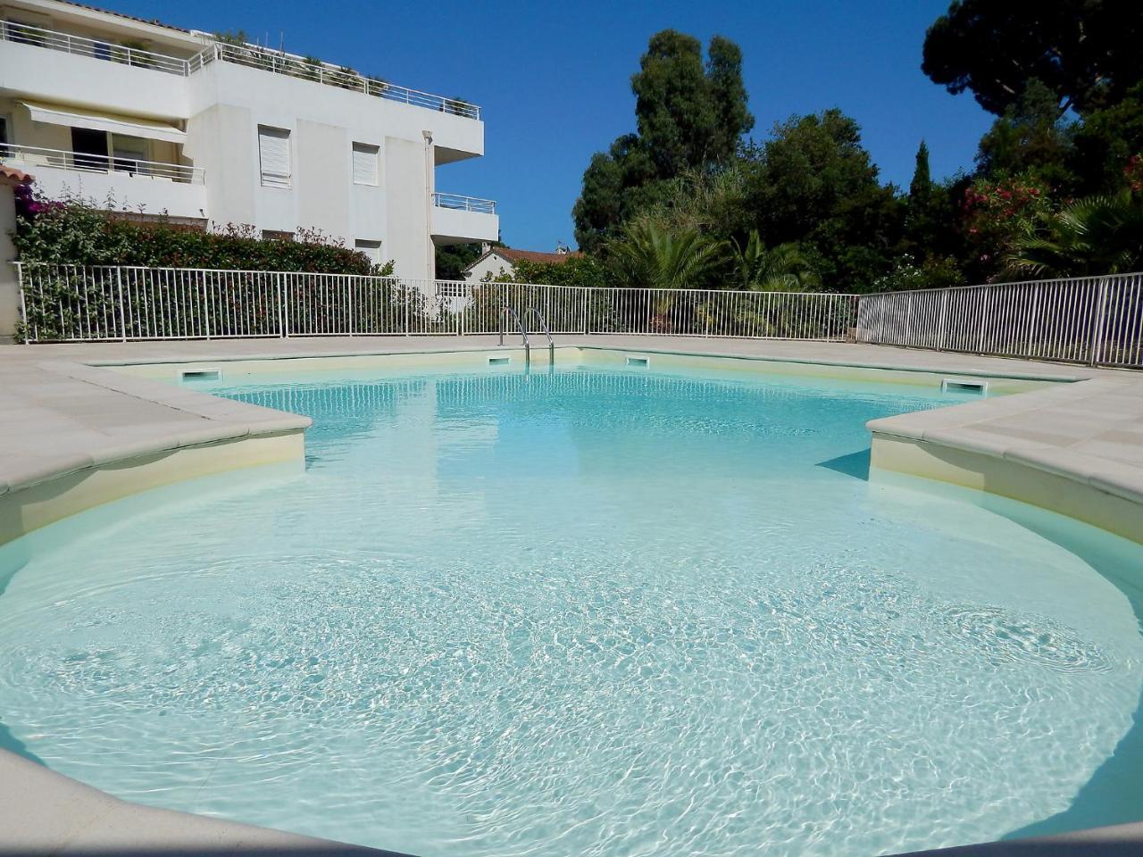 קבלייר-סור-מר Apartment Cap Marine-2 By Interhome מראה חיצוני תמונה