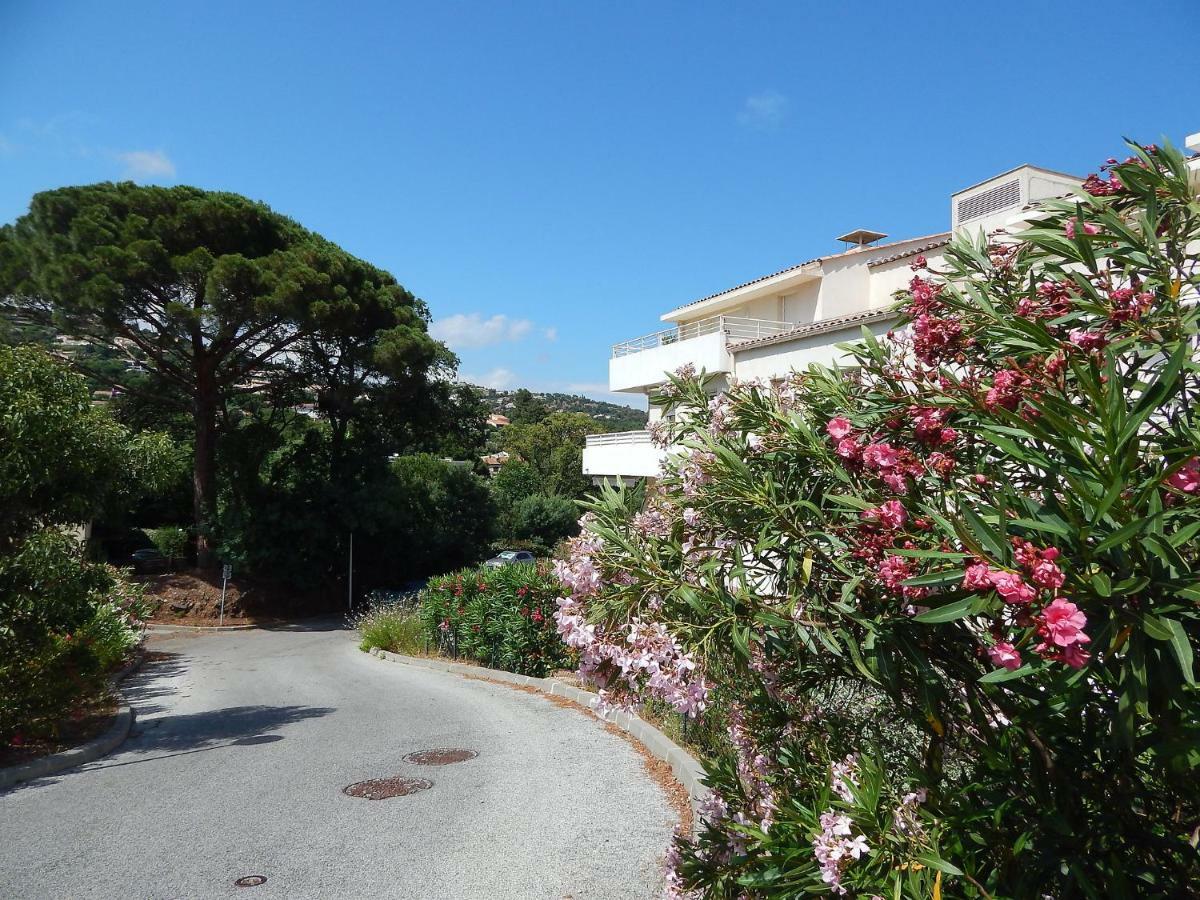 קבלייר-סור-מר Apartment Cap Marine-2 By Interhome מראה חיצוני תמונה
